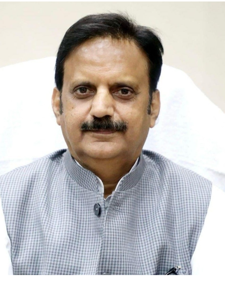 उपमुख्यमंत्री राजेंद्र शुक्ला 